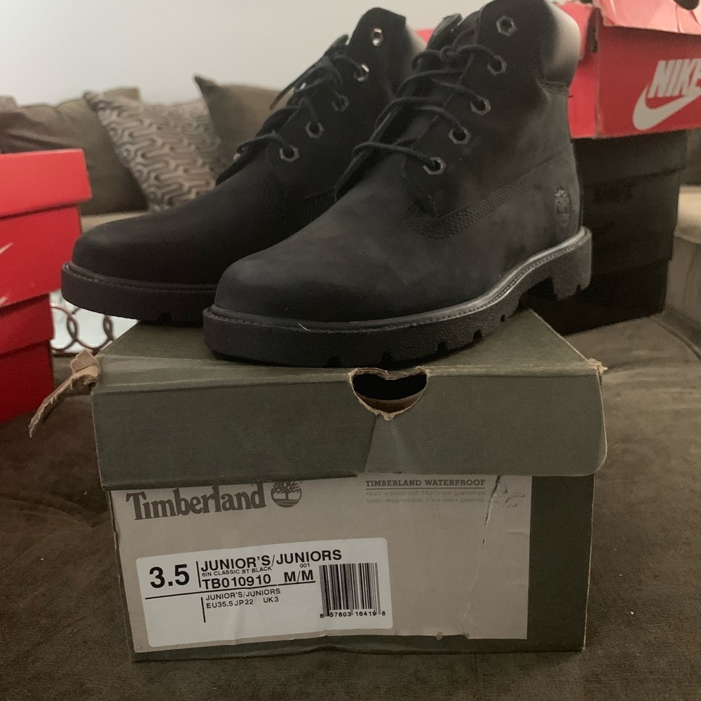 Timberland boots sz 3.5y